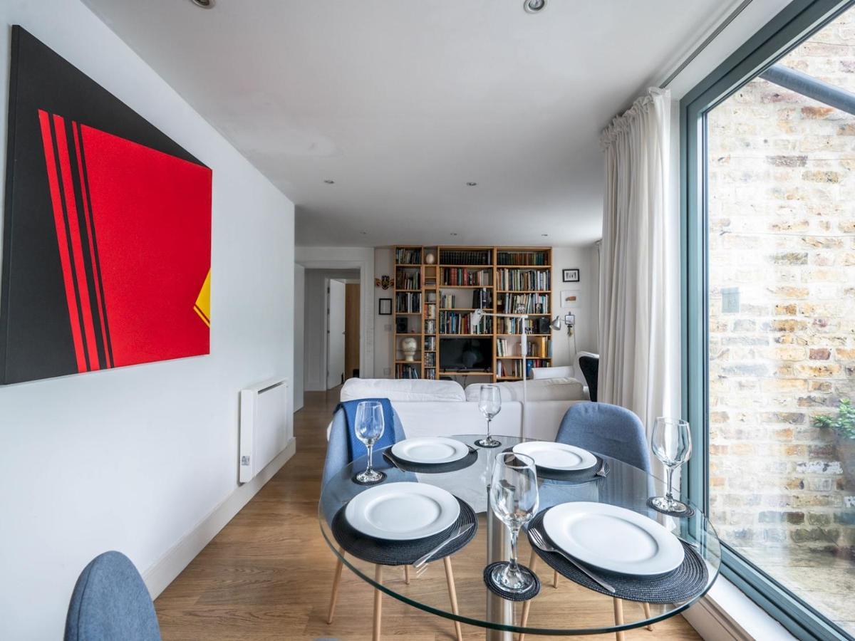 Cosy And Spacious Flat Near Bridge * Londres