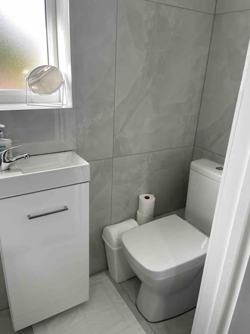 Leilighet Flat Private Shower Wc And Kitchenette