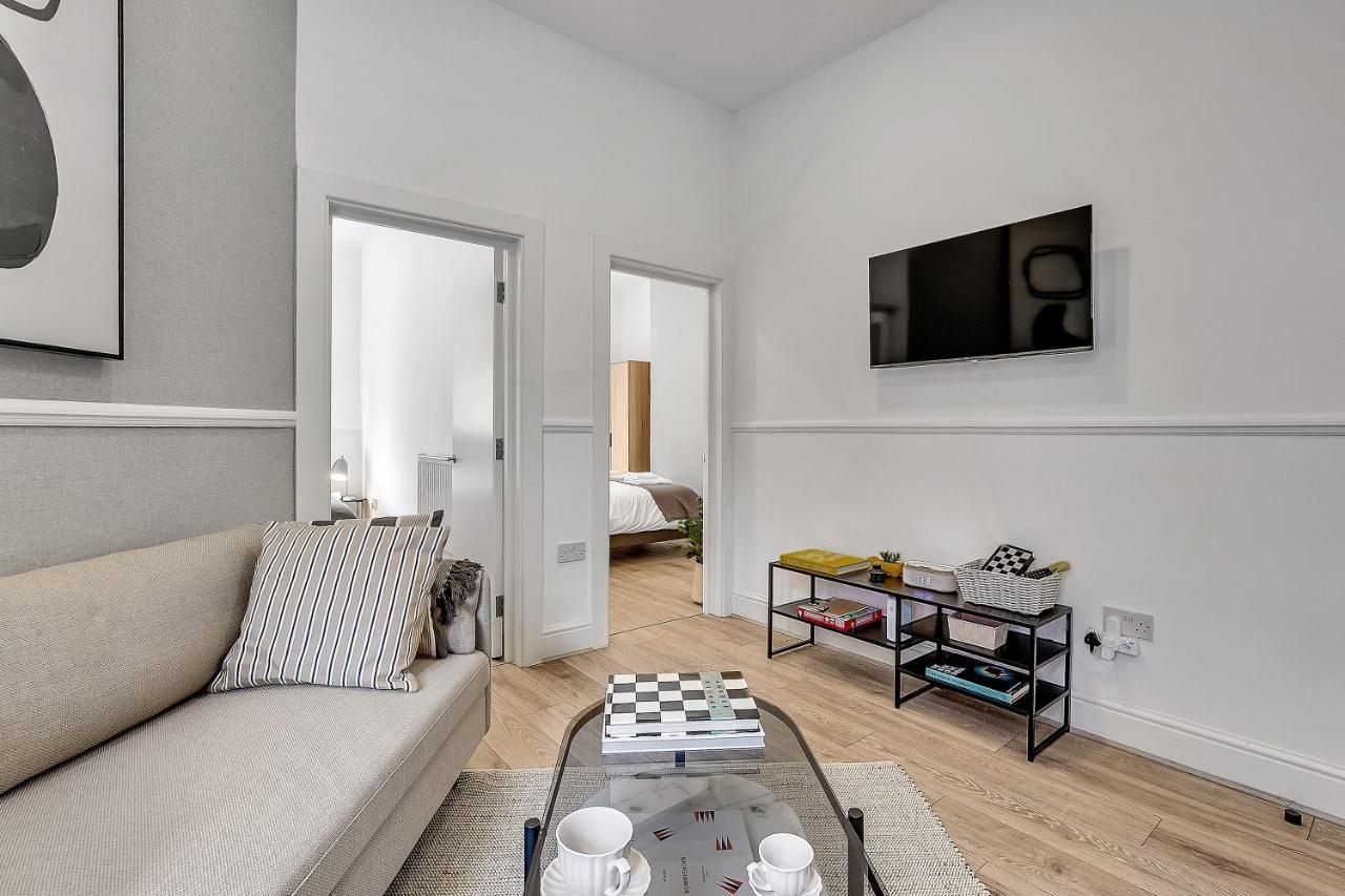 The Pembroke Apartment *