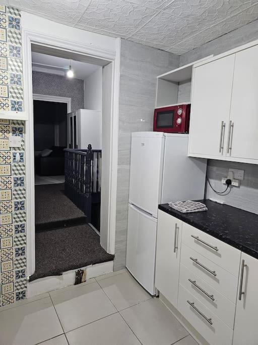 Serviced E10 X Dm 4 Weekly X Monthly Offers X Leyton X By D6ten Homes Ltd London