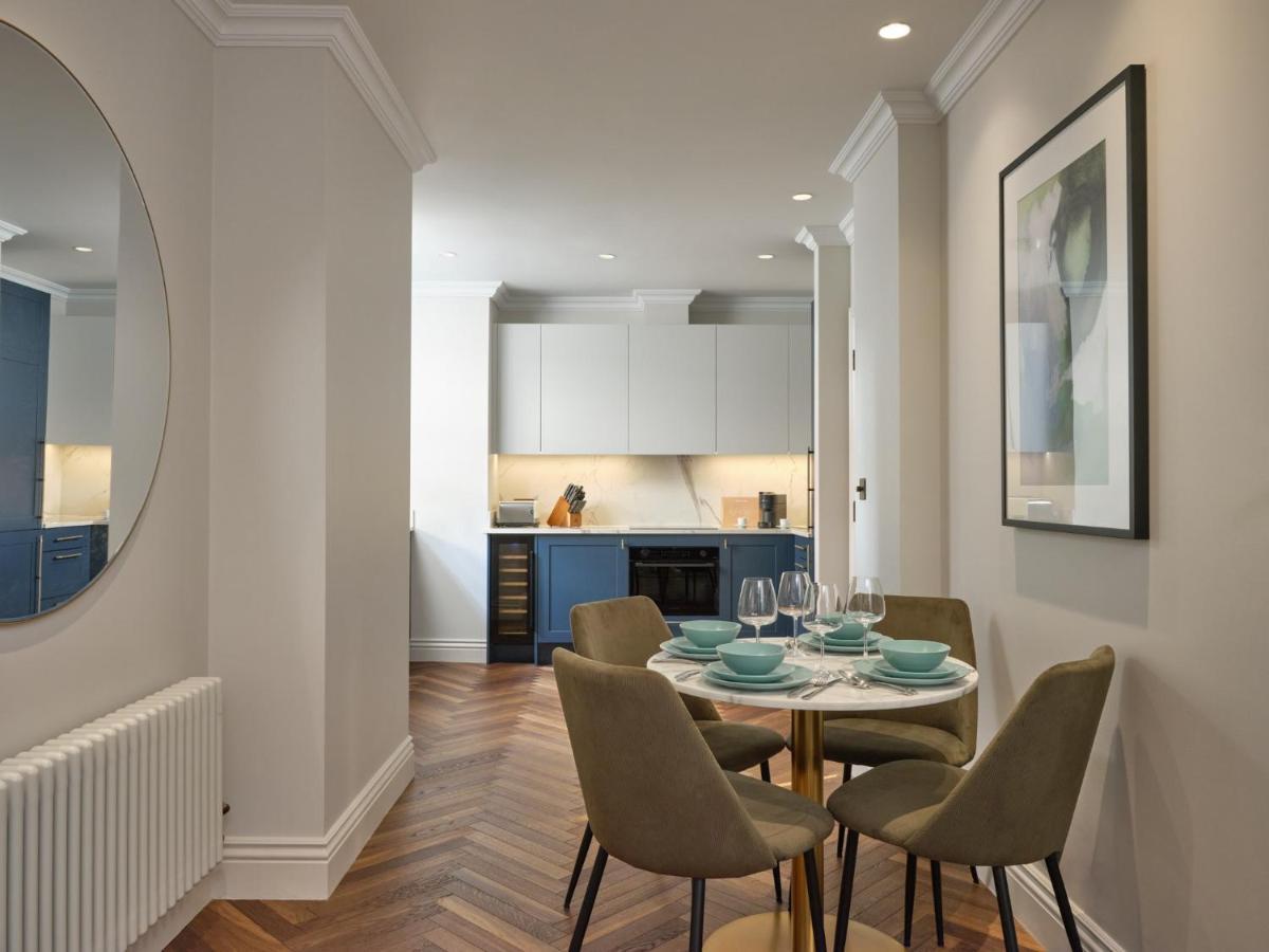 Deluxe Mayfair Luxury Apartment