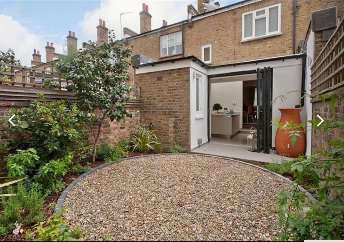 Sloane Square 2 Bed House London