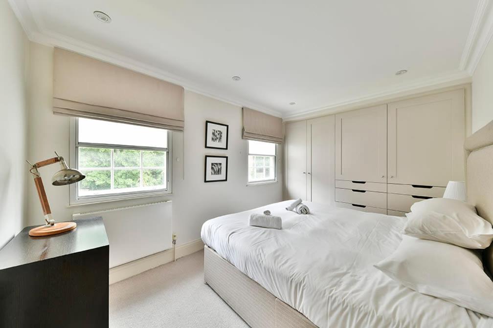 Sloane Square 2 Bed House London