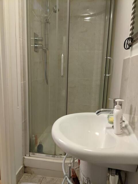 Privat overnatting And Peaceful With Your Own Bathroom London