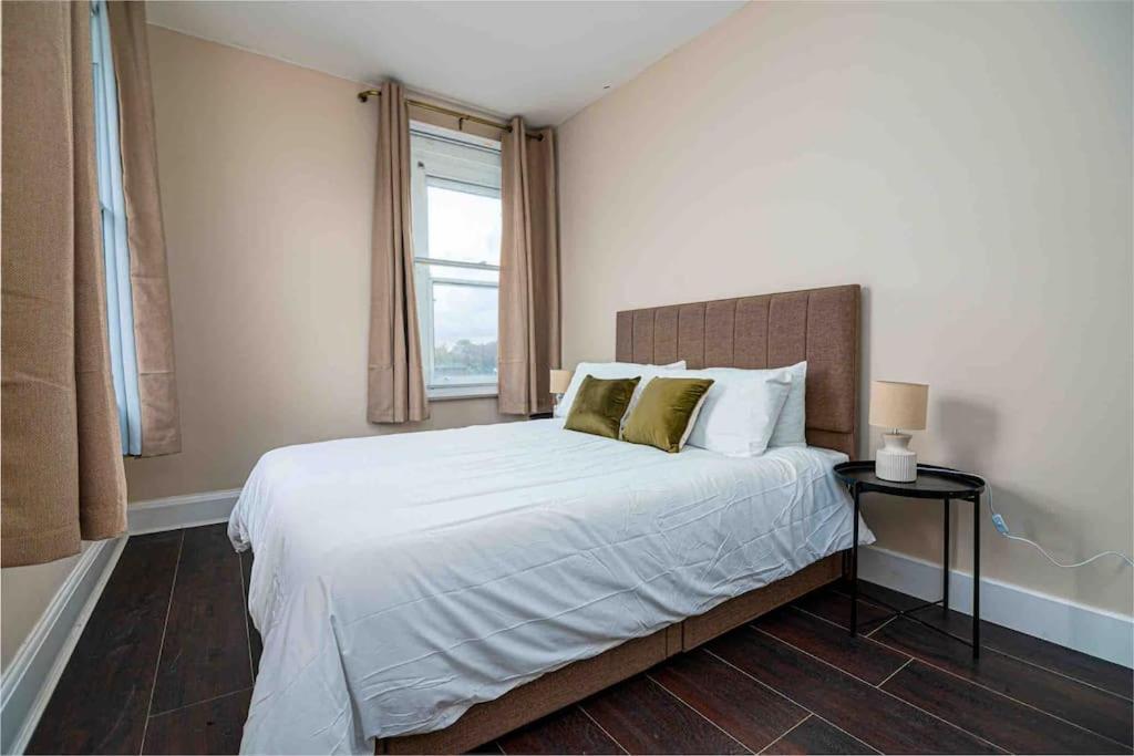 Leilighet Cosy 2 Bed Flat In East