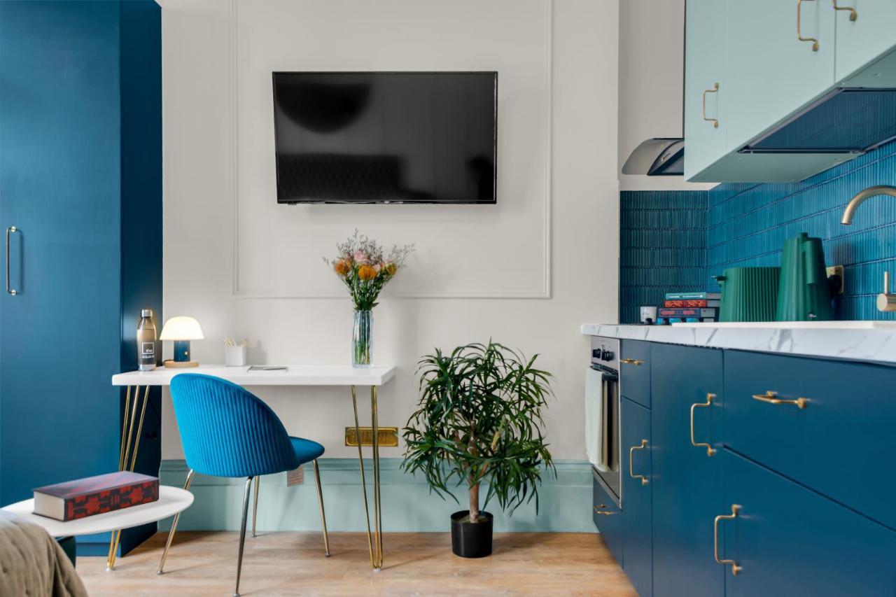 Apartment Mysquare Kensington Residences