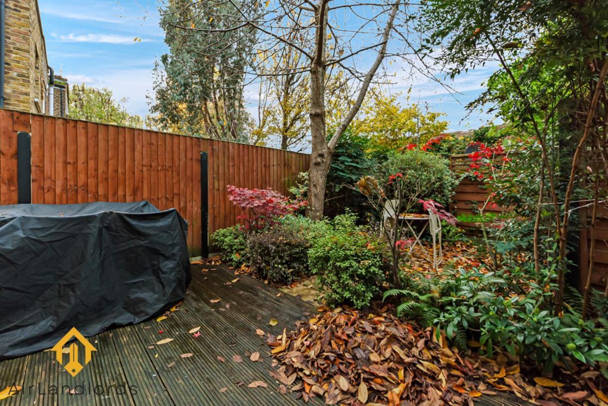 Exclusive 1 Bedroom House In Hackney Leilighet London