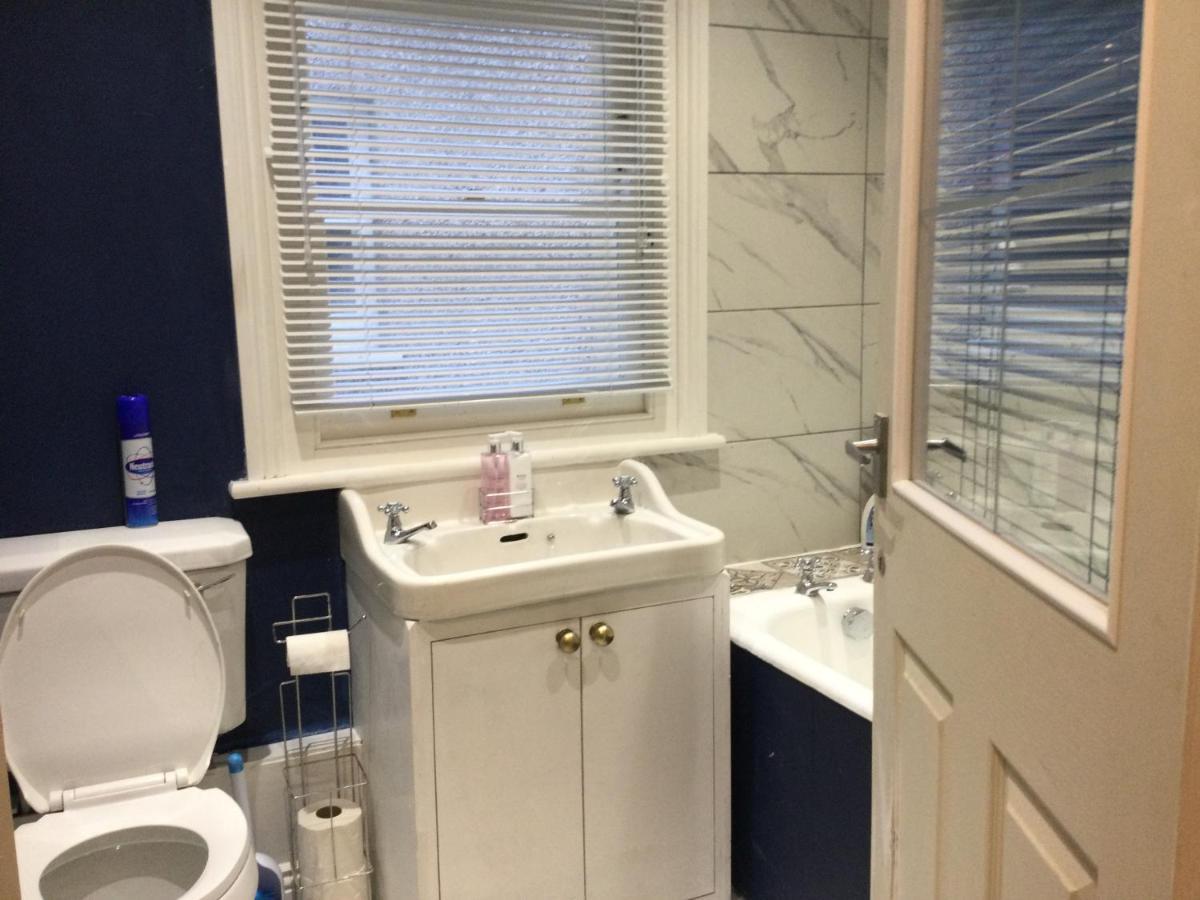 Tdm Bachelot Lettings Ltd * Londen