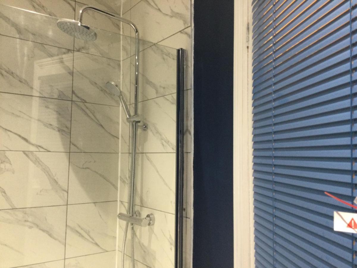 Tdm Bachelot Lettings Ltd Gasthuis