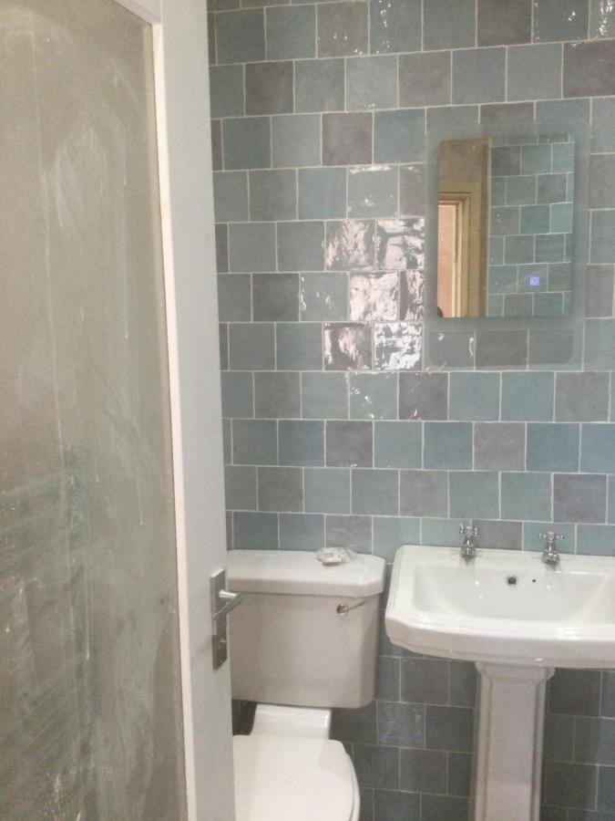 Gasthuis Tdm Bachelot Lettings Ltd Londen