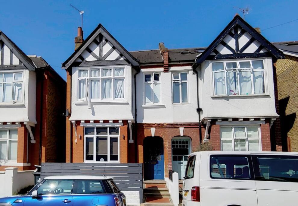 Dg1 - Family-friendly 2-bed With Garden In Acton * Londen