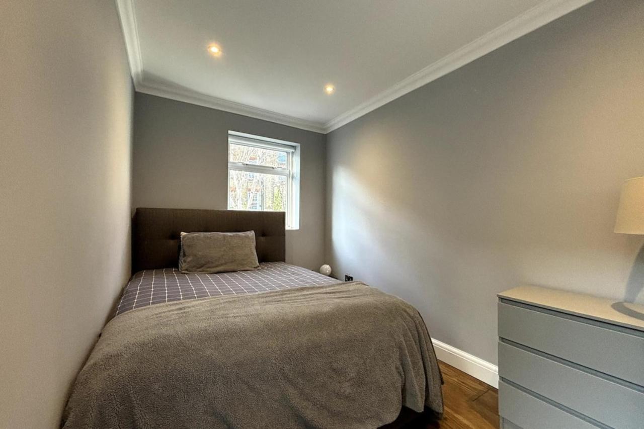 Apartment Elegant & Beautifully Presented 1bd Flat- Chelsea!