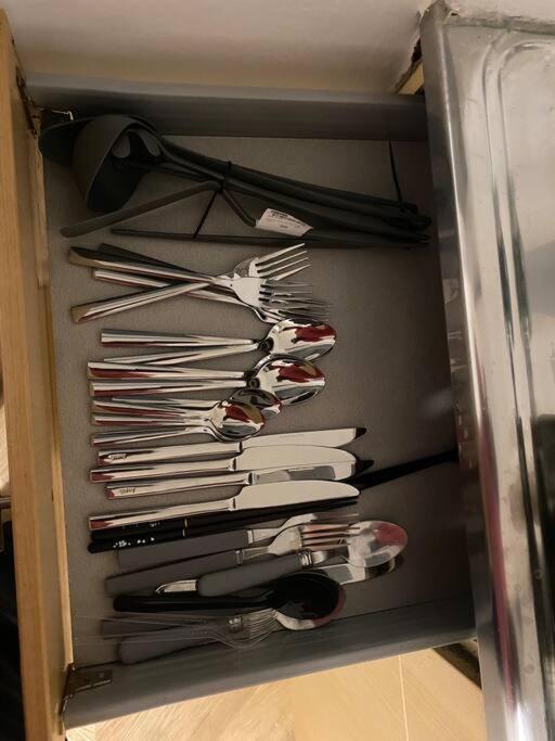 Apartment 2 Bedroom Flat Camberwell Grove London