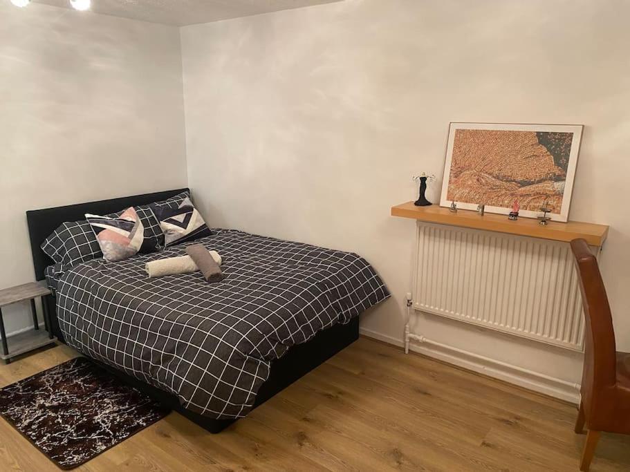 Apartment 2 Bedroom Flat Camberwell Grove
