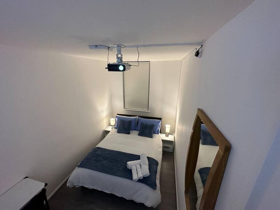 Guest house Small Cozy Private Bedroom Zone1 London