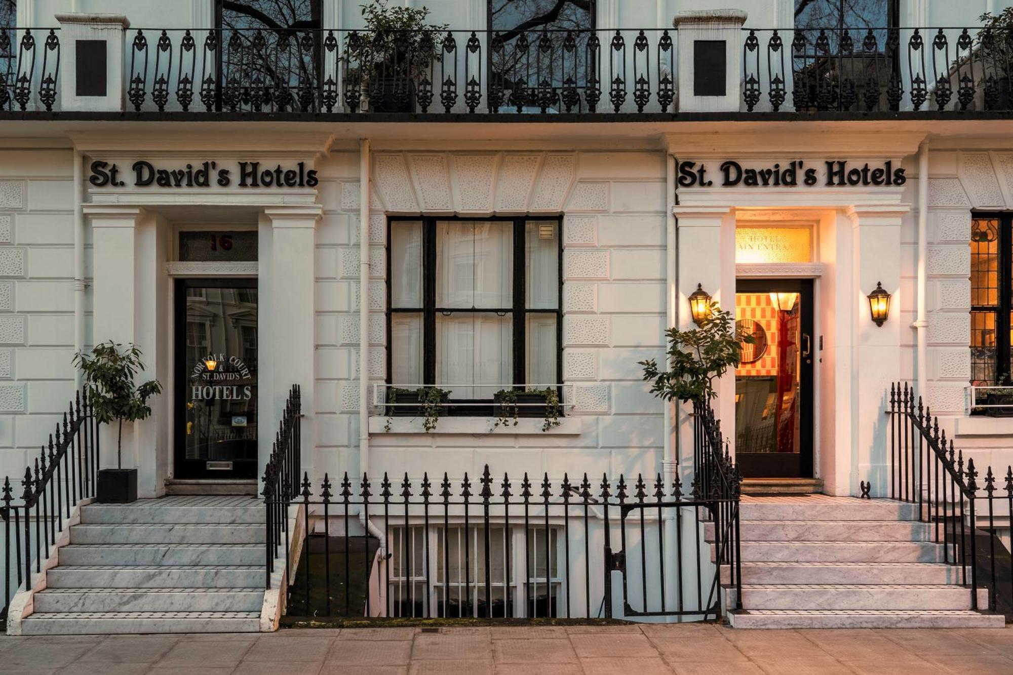 St. David's Paddington 2*