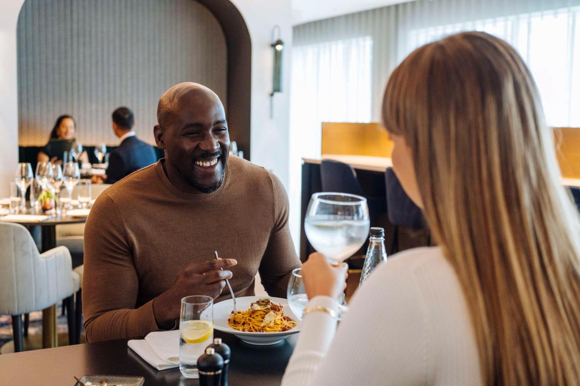 Hyatt Regency Stratford 4*