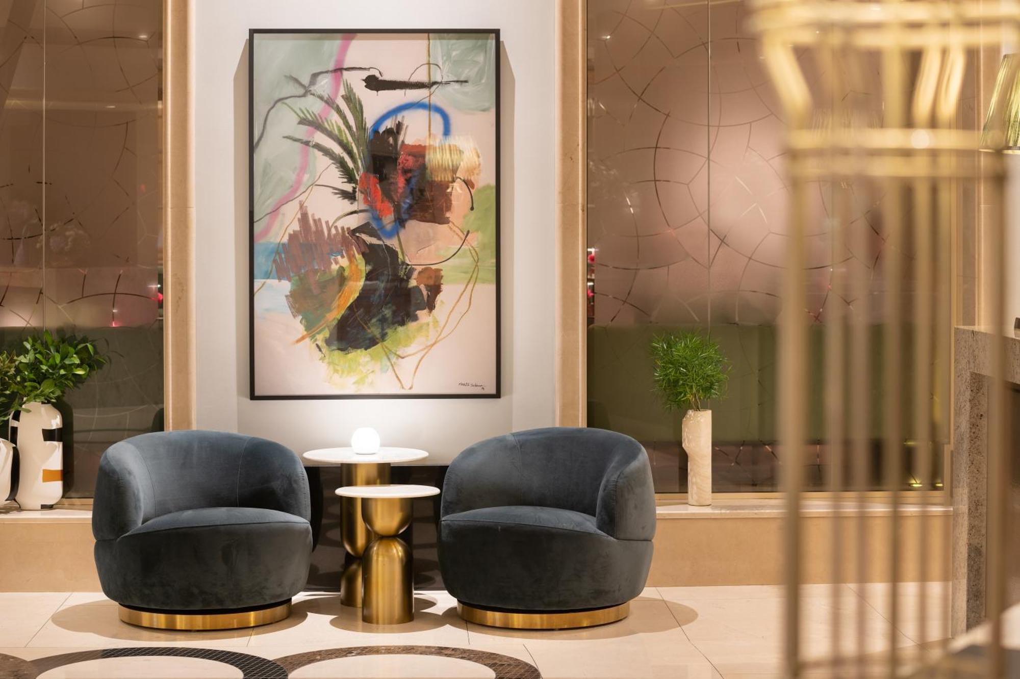 Hotel Conrad St