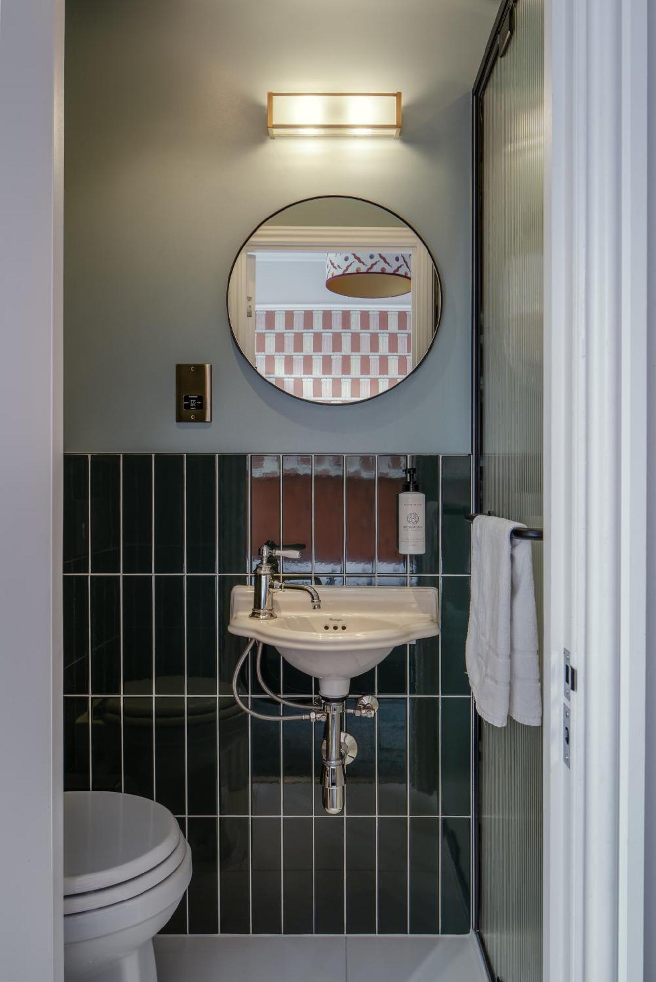 St. David's Paddington Hotel