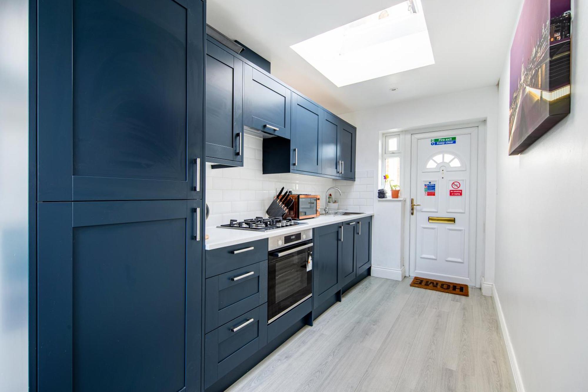 Cosy 1 Bed With Free Parking Close To Underground Station Zone 2 For Quick Access To Up To 5 Guests Apartamento *