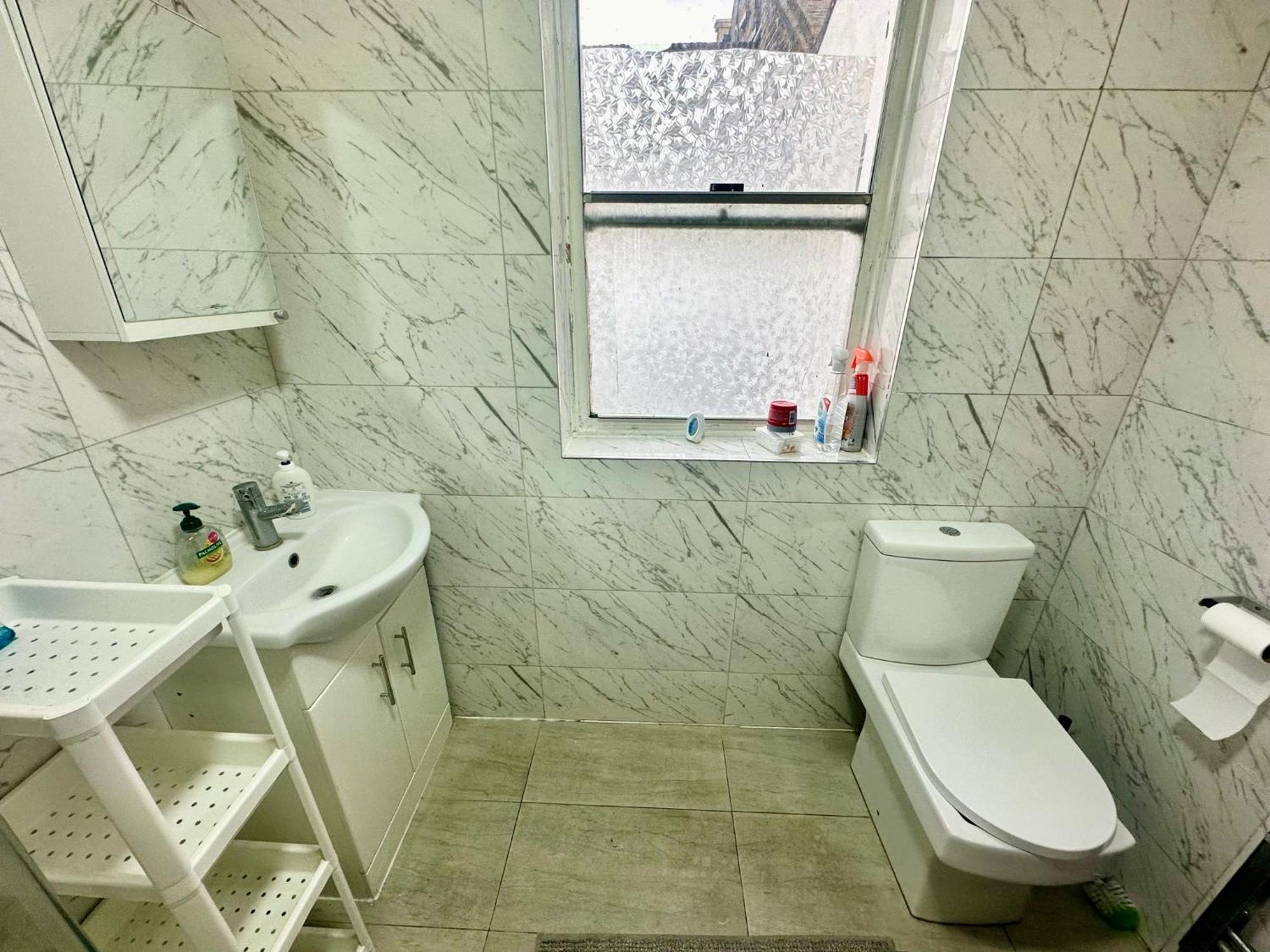 Bethnal R5 Guest house *