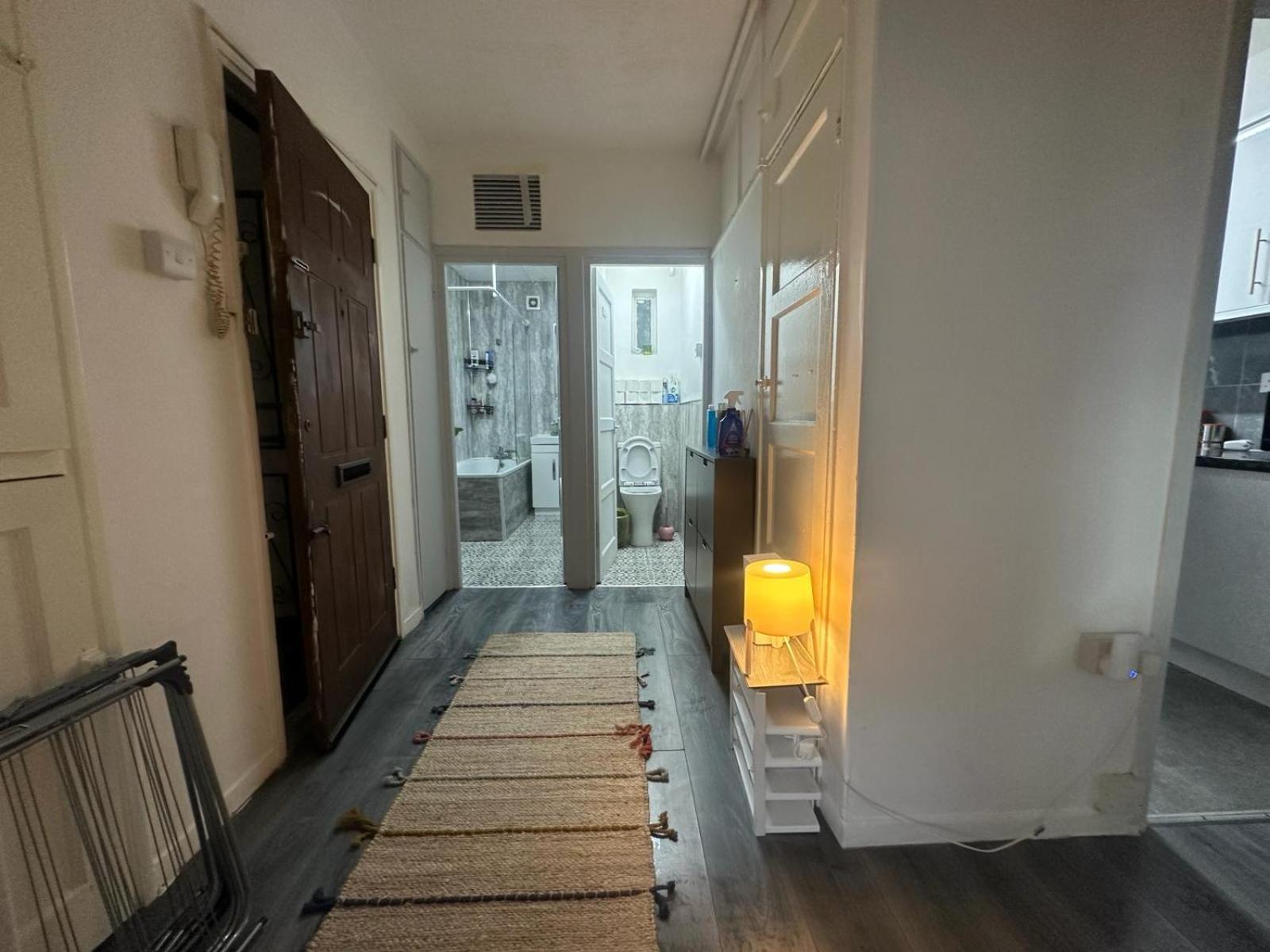 Shoreditch R1 Guest house London