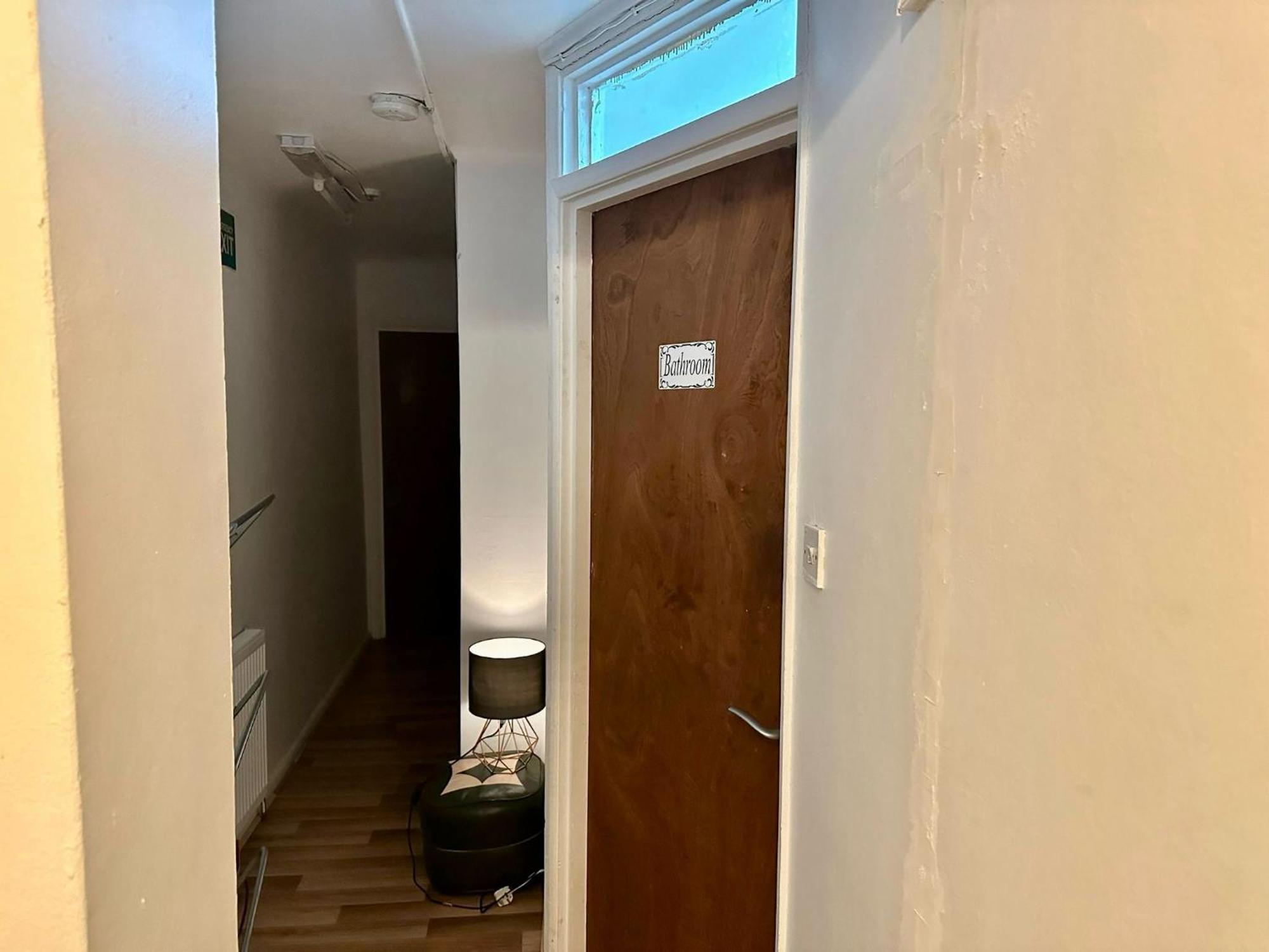 Private In Trendy East Gjestgiverier London