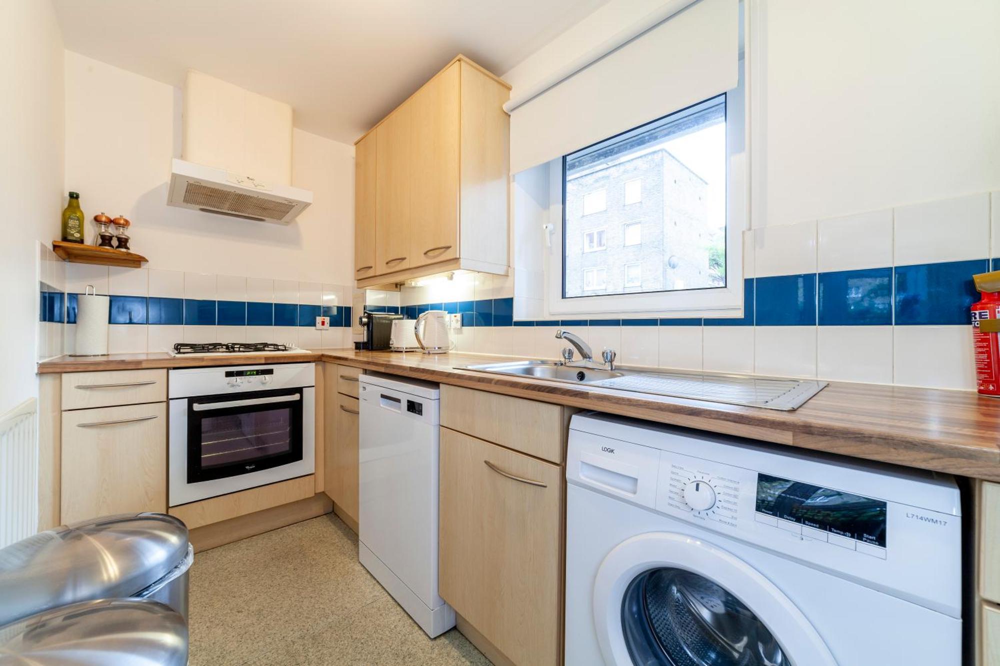 Charming 1br W Patio In Battersea