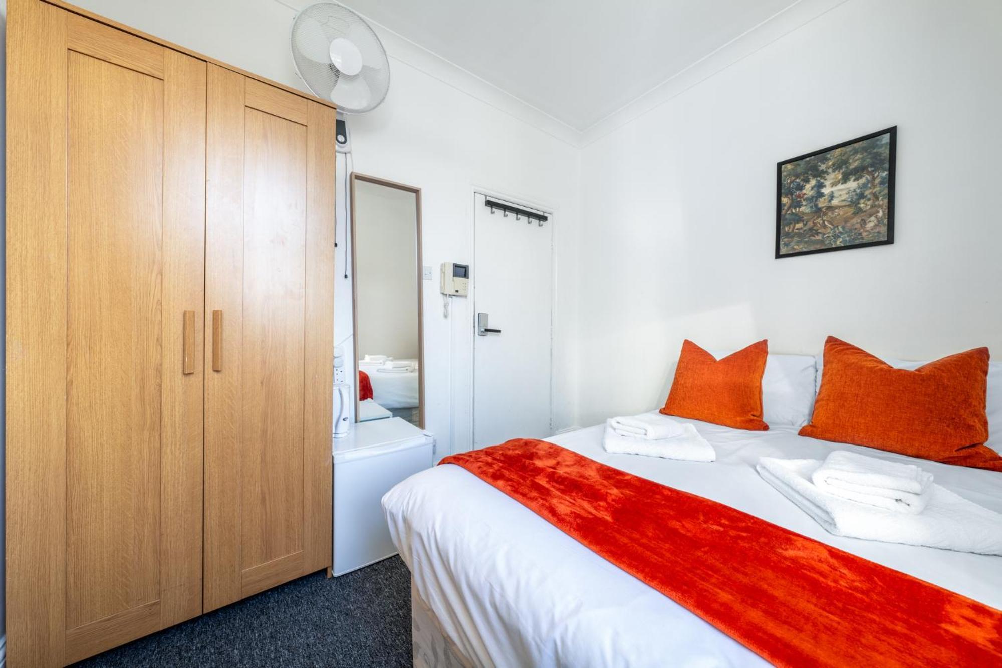 Bed & Breakfast Ryam London
