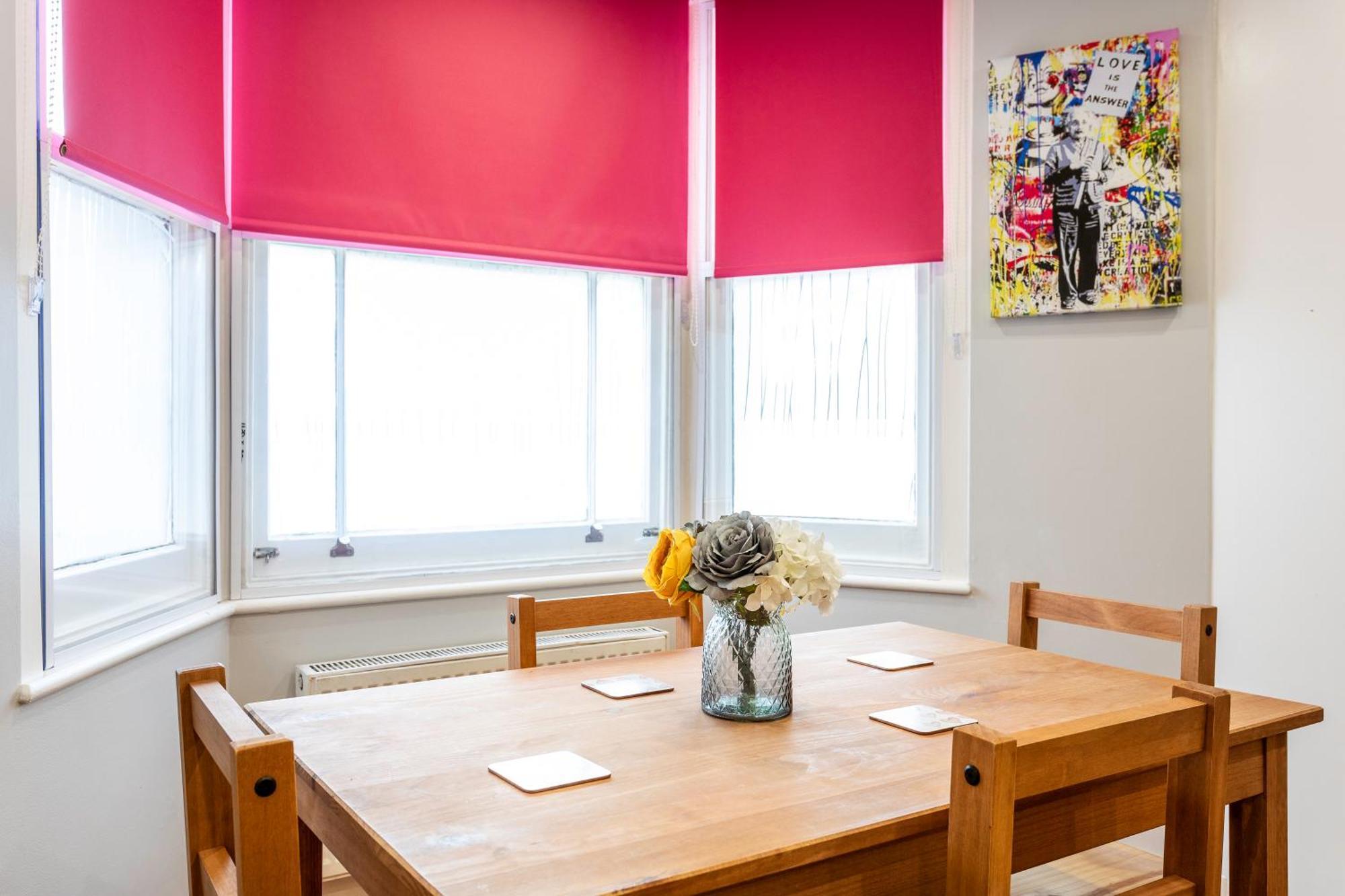 Spacious Clapham Junction Apartment London
