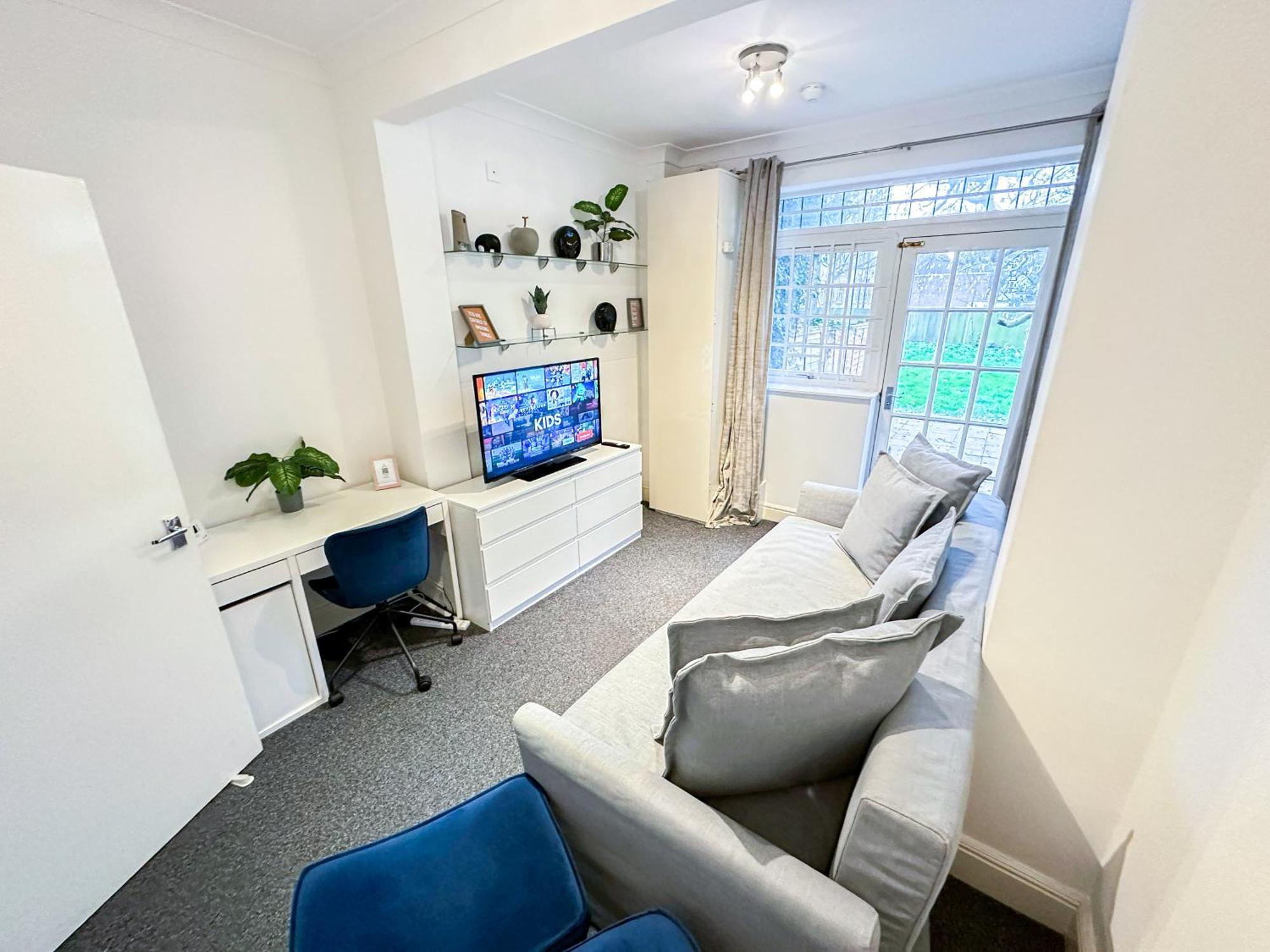 Appartement Cosy Near Hampstead Heath With Free On-site Parking & Private Gardens, Golders Green