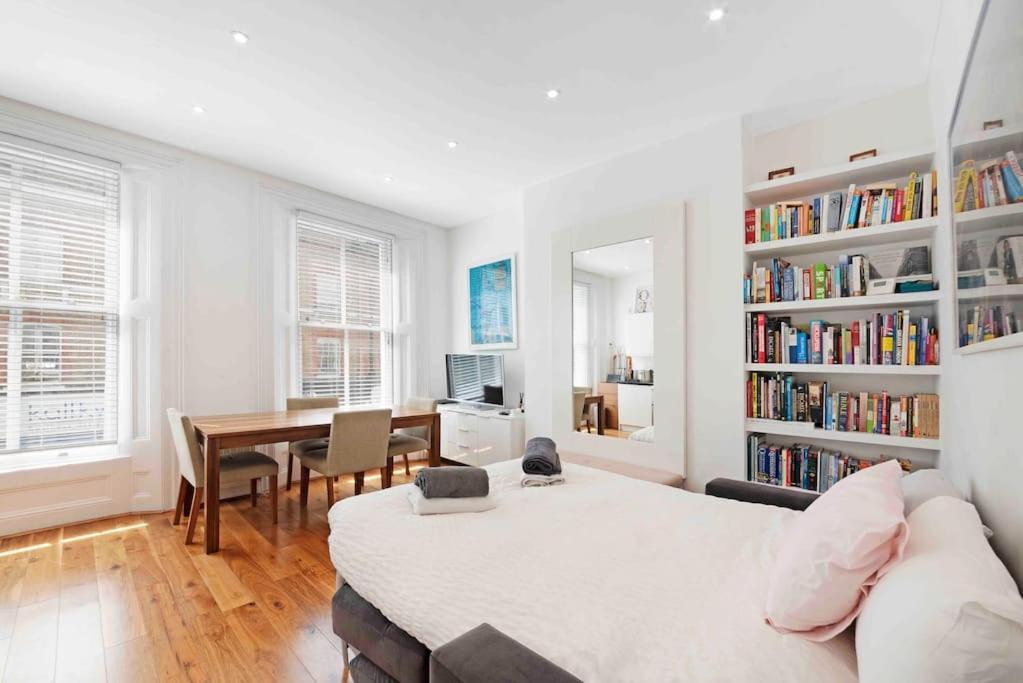 Leilighet Huge 1 Bed -sleeps 4 De Lux Soho Fitzrovia