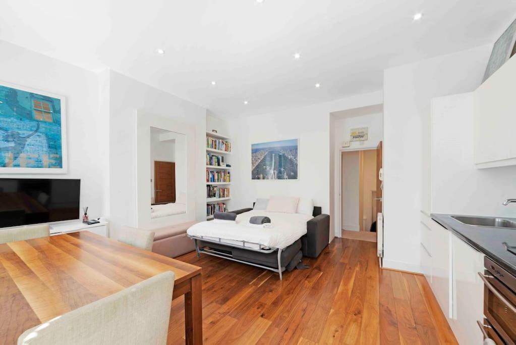 Leilighet Huge 1 Bed -sleeps 4 De Lux Soho Fitzrovia London
