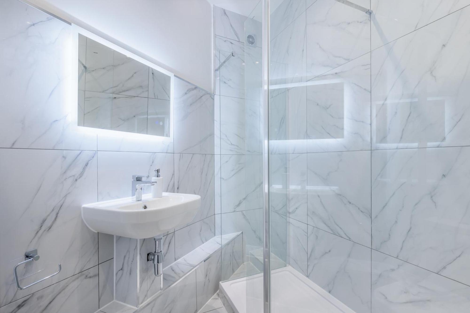 Luxury 2 Bed Flat In Central
