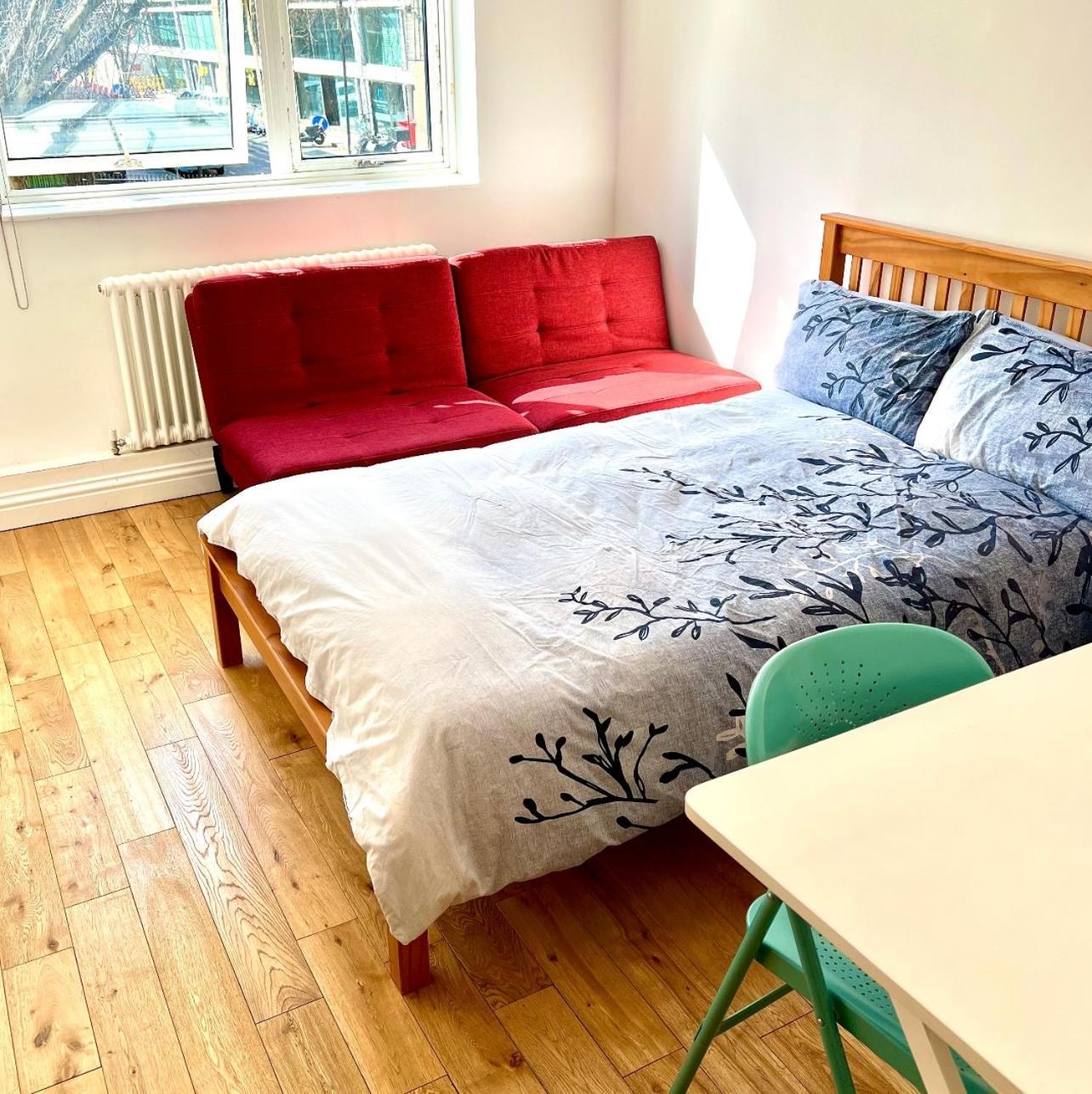 Bed and breakfast Waterloo - Private In Shared *
