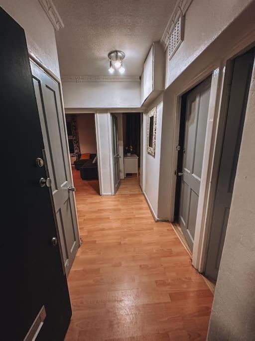 Apartment Spacious 3 Bedroom Flat In Stockwell *