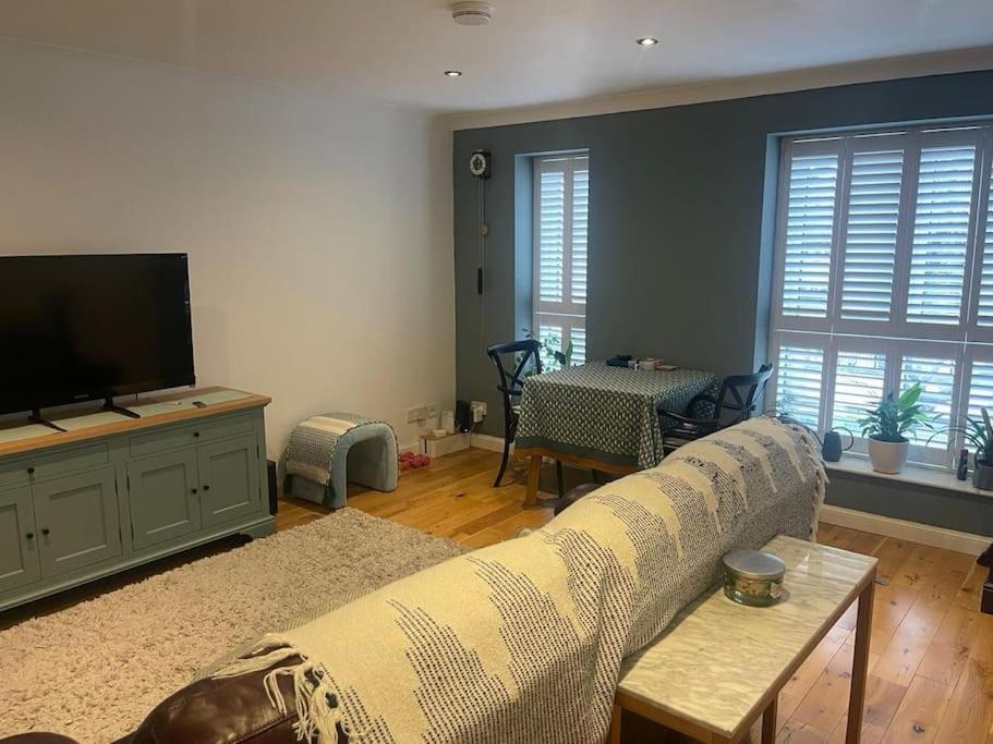Flat In - Close To Excel Leilighet London