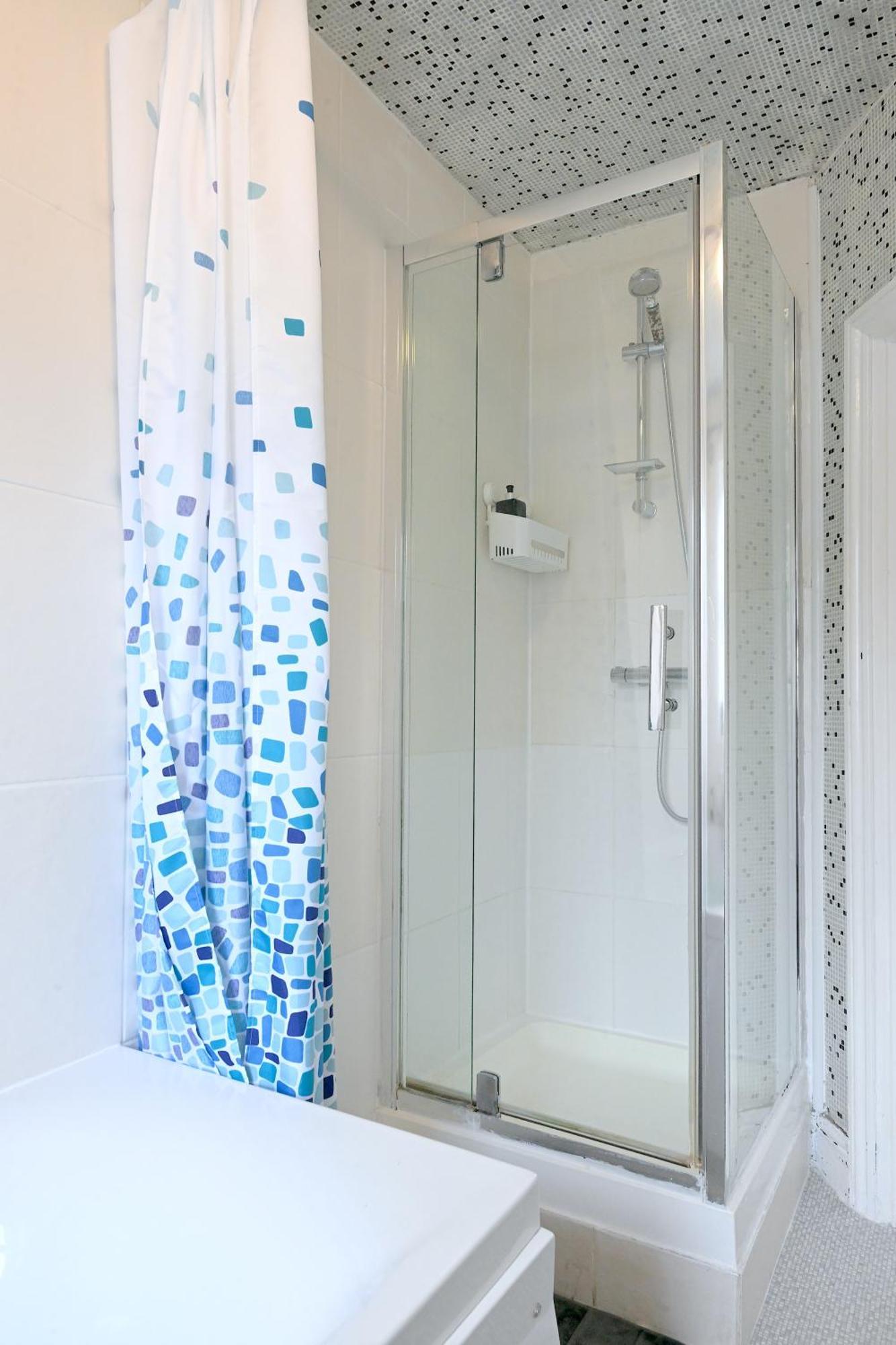 Apartment Stunning 3 Bedroom Serviced Flat In North London