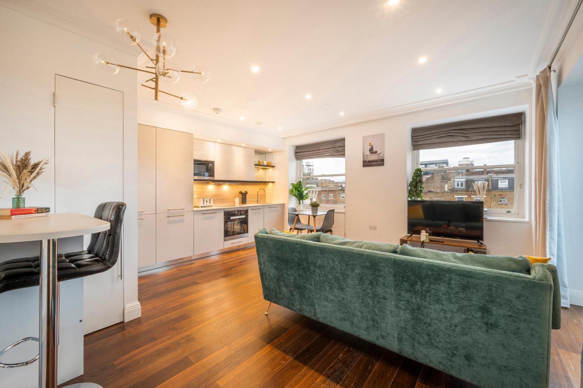 Luxury One Bedroom With Ac, Balcony, Free Coffee Apartment London