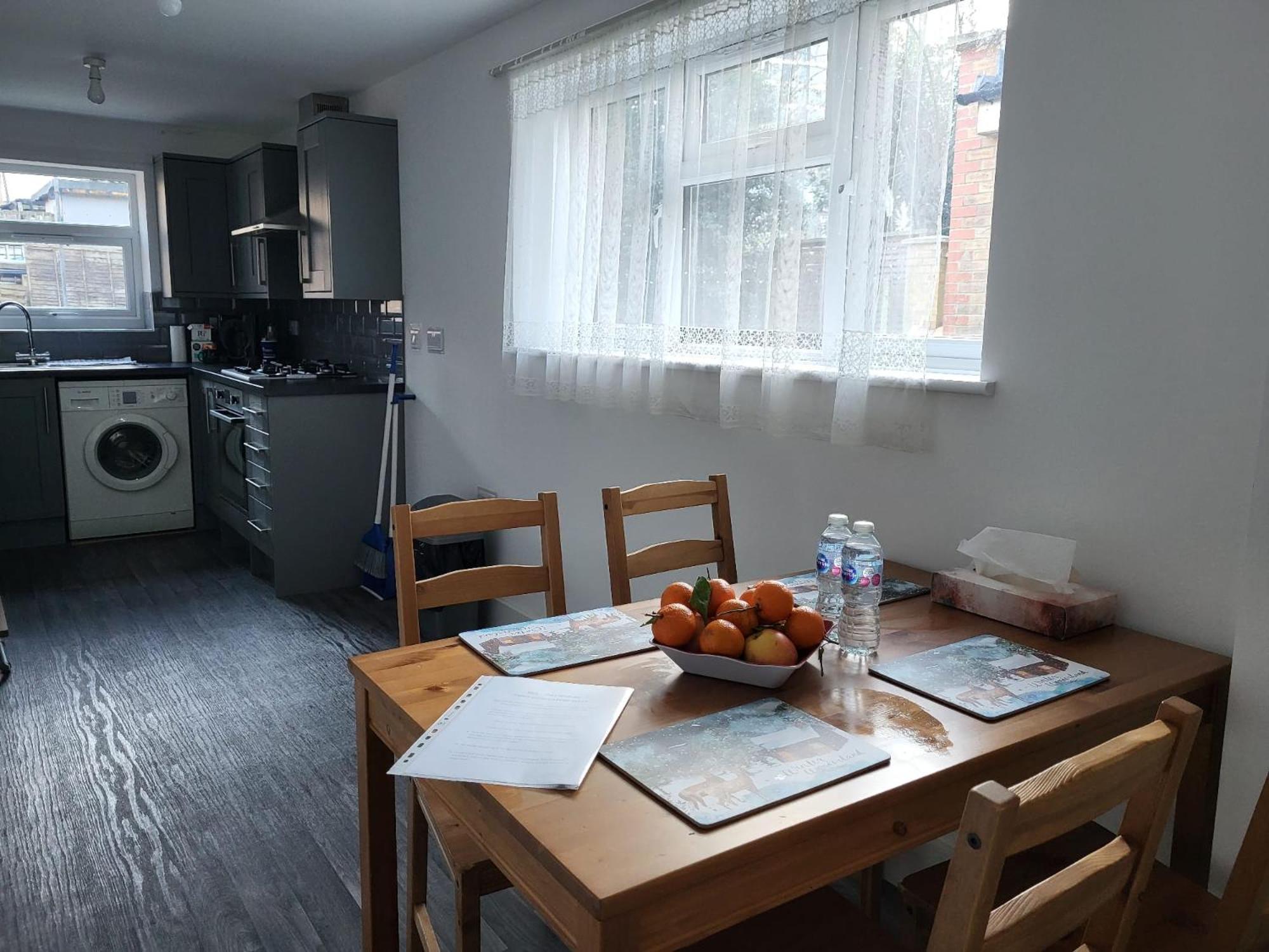 Holiday home Lovely 2-bed Fully Refurbished House In London
