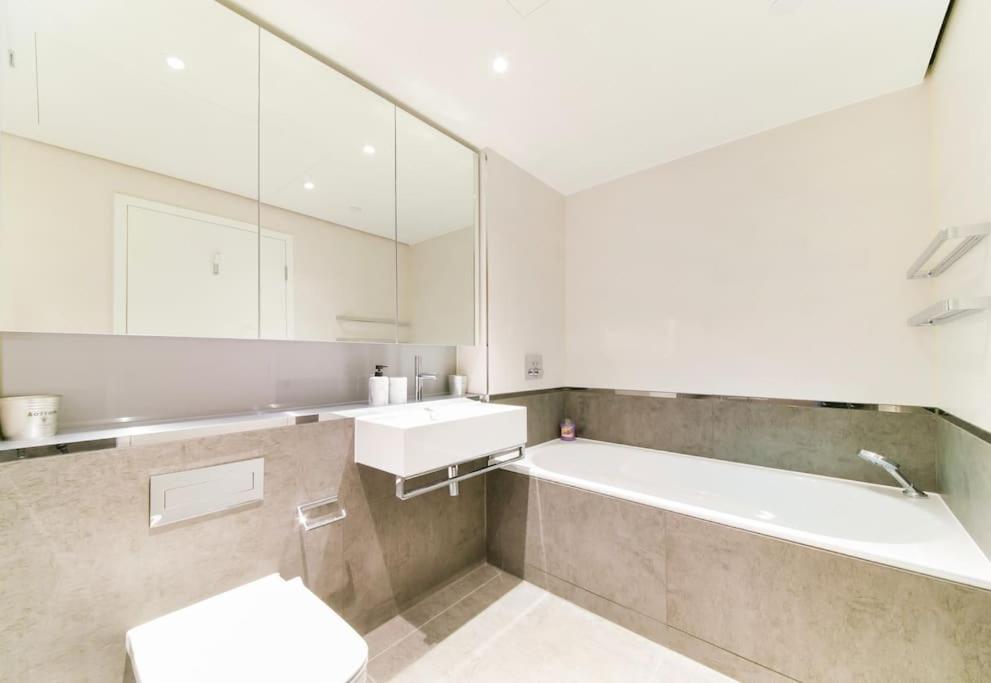 Leilighet Luxury 3 Bedroom Battersea Power *