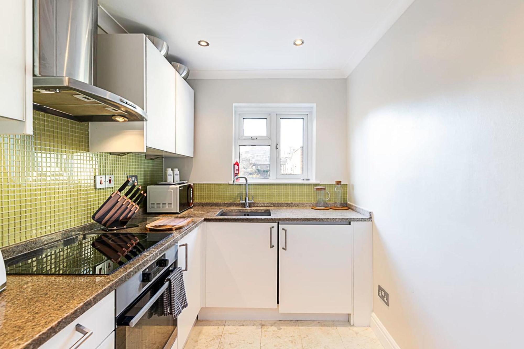 Apartment Contemporary And Spacious Kensington