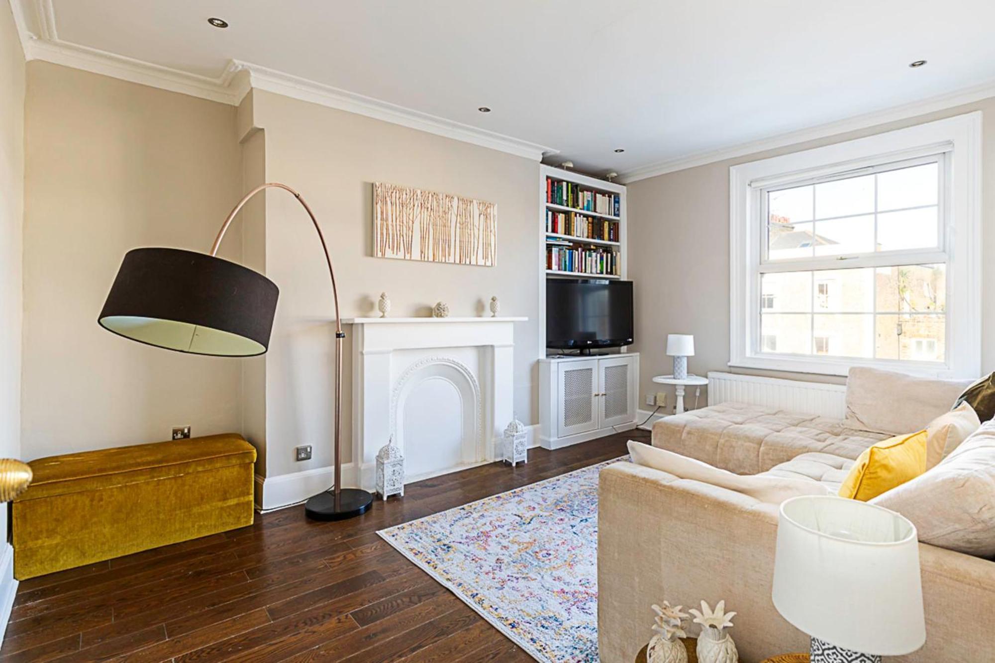 Contemporary And Spacious Kensington