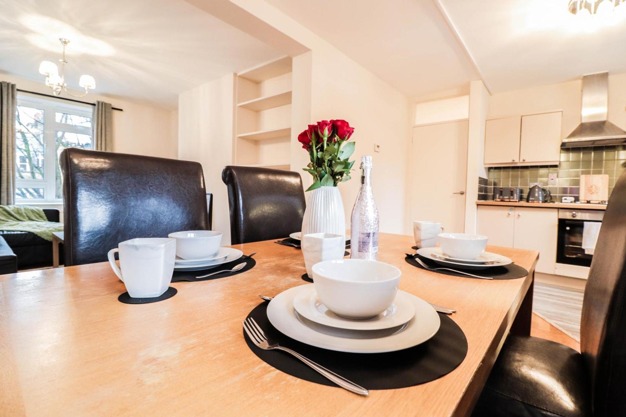 Apartment Bright And Well-kept 2 Bed Flat! Russell Square *
