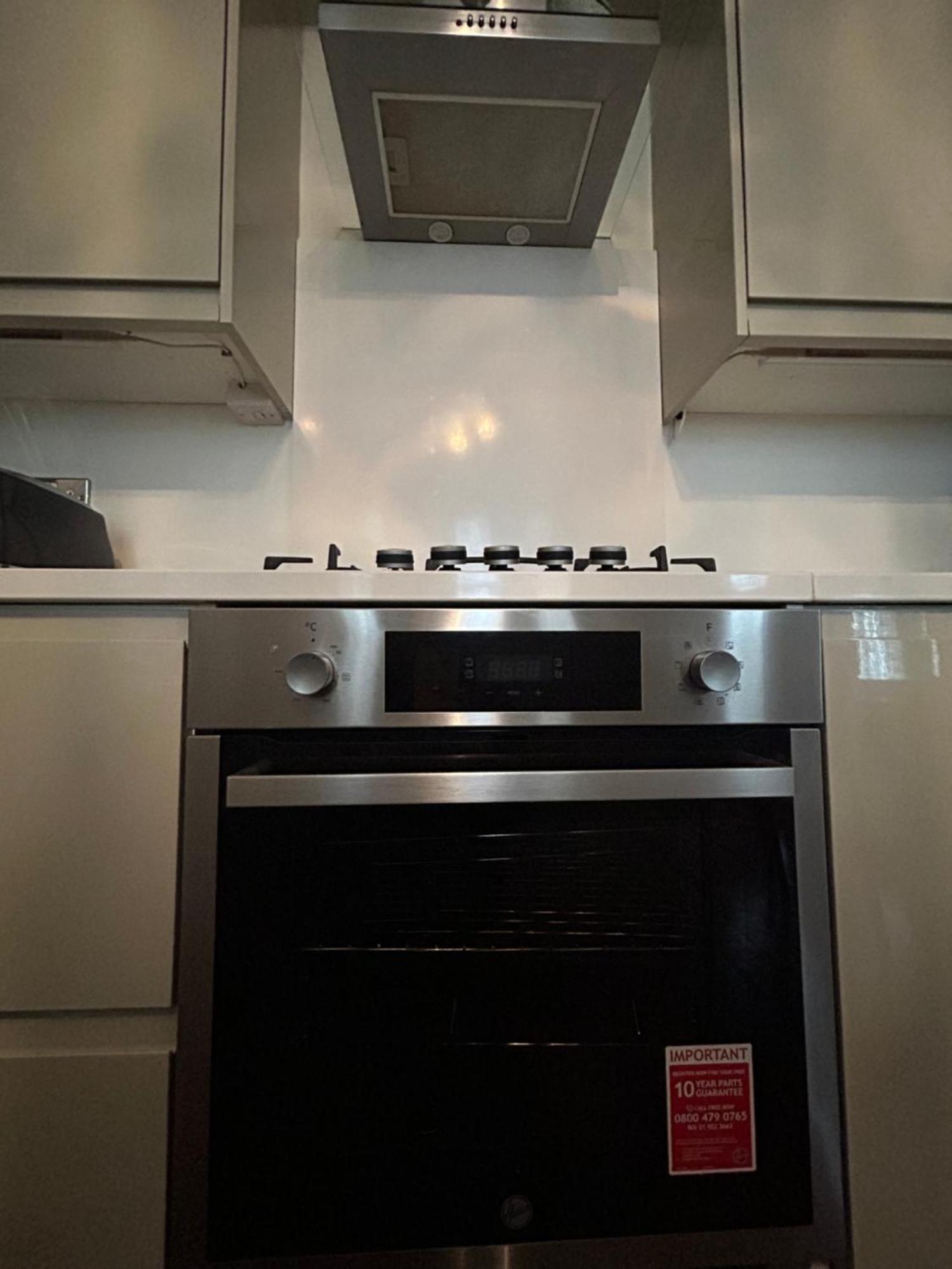 Stunning Holland Park 2 Bedroom - Sleeps 6 Leilighet *