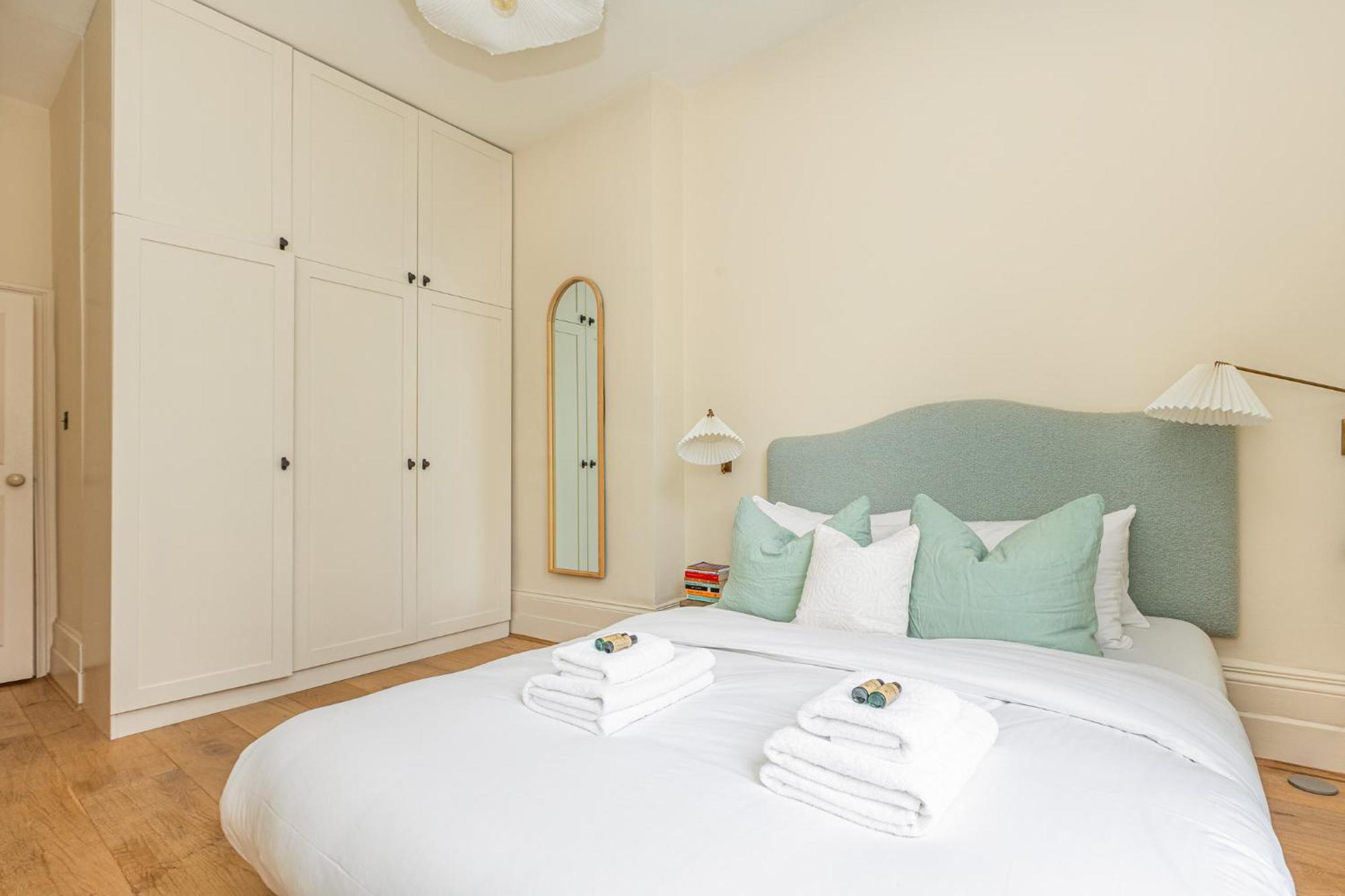 Victorian 1br Flat, Hidden Gem In Hackney Leilighet