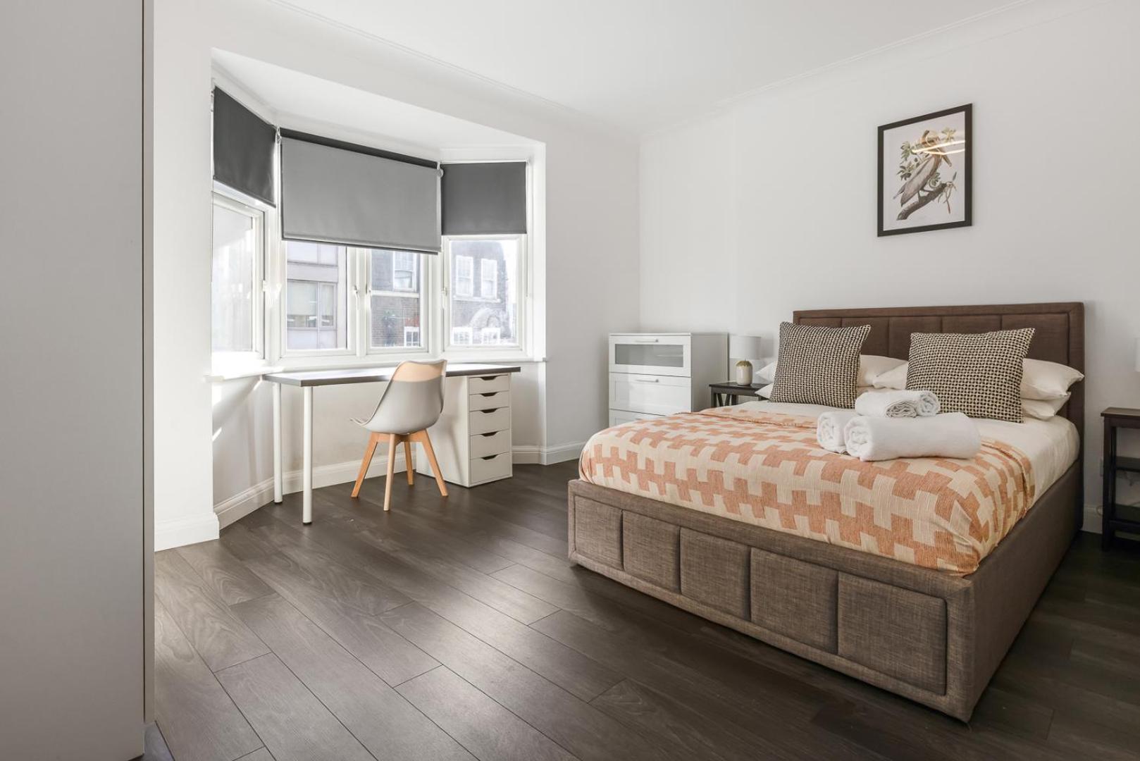 Apartment Outstanding 2 Bed In Camden Sleeps 6