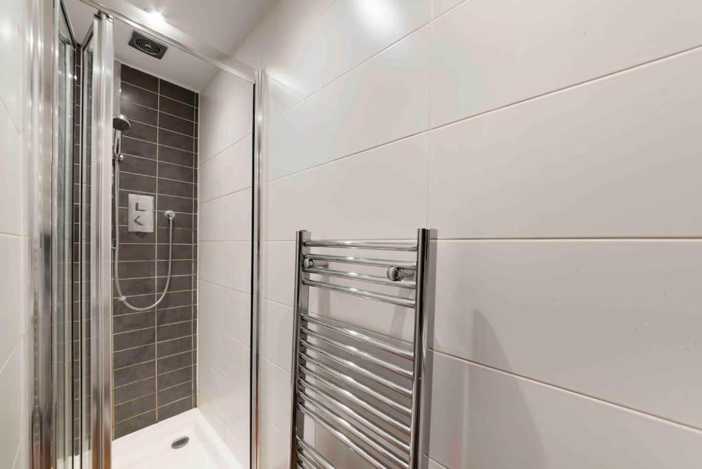 Leilighet Huge 1 Bed -sleeps 4 De Lux Soho Fitzrovia London