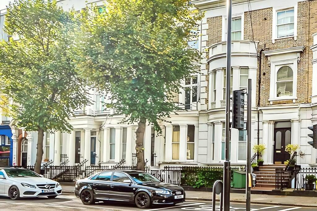Notting Hill - The One One One! -6- * London