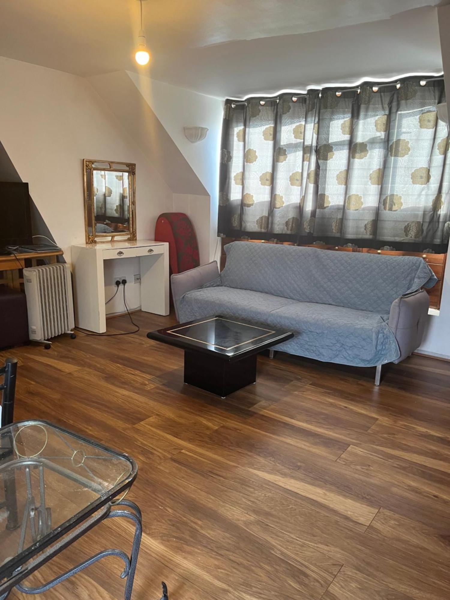 Shaheen Apartment